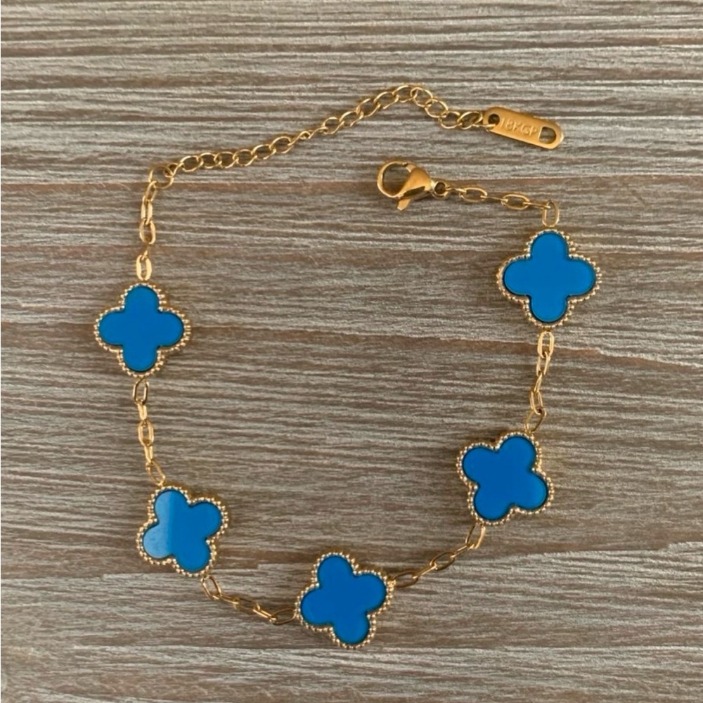 Clover bracelet